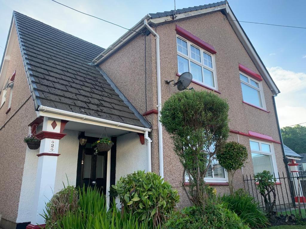 Cosy, Dog Friendly House On The Fringe Of The Brecon Beacons Villa Tredegar Екстериор снимка