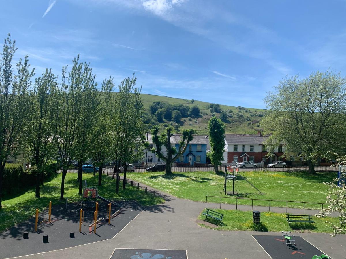 Cosy, Dog Friendly House On The Fringe Of The Brecon Beacons Villa Tredegar Екстериор снимка