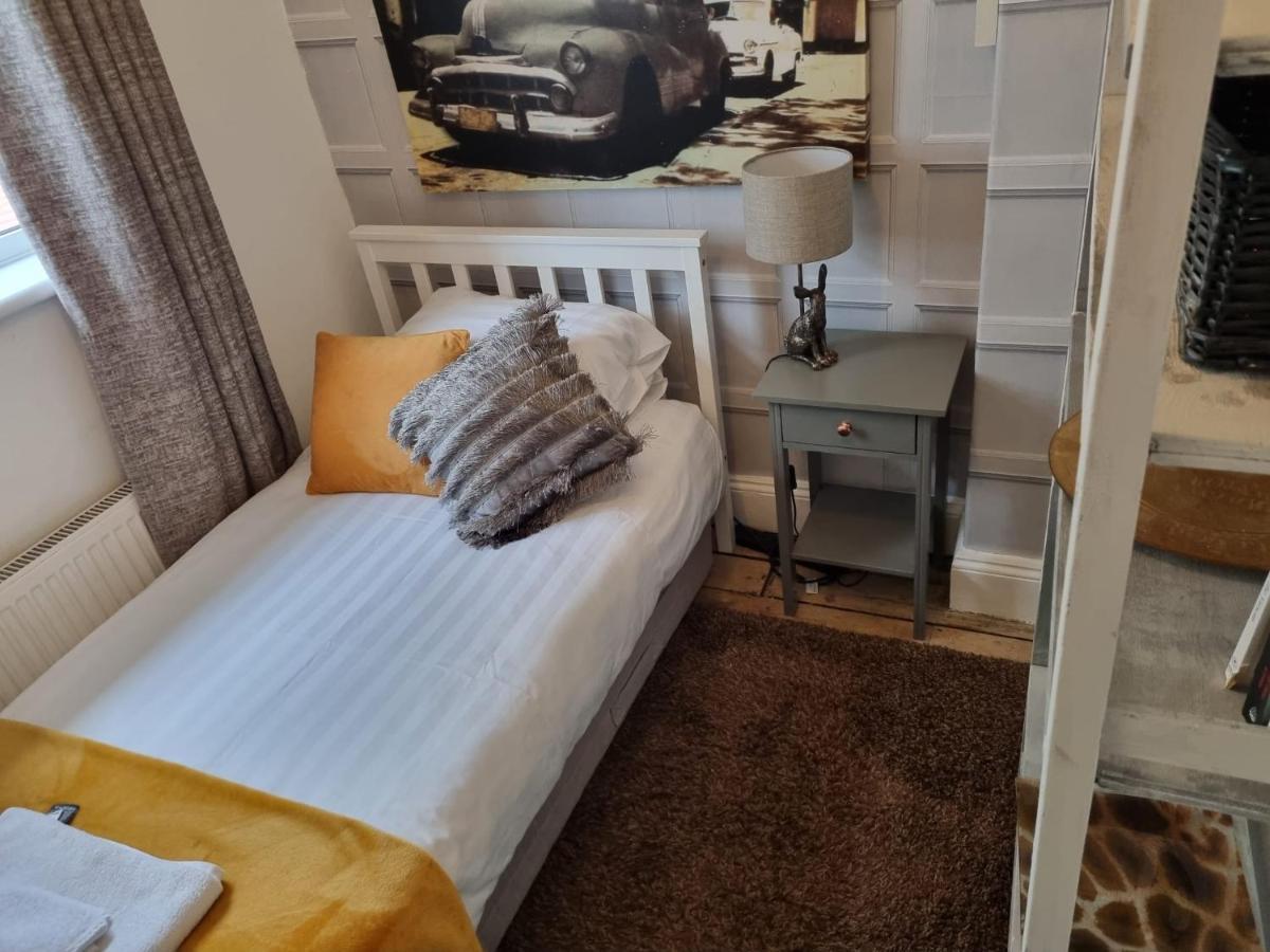 Cosy, Dog Friendly House On The Fringe Of The Brecon Beacons Villa Tredegar Екстериор снимка